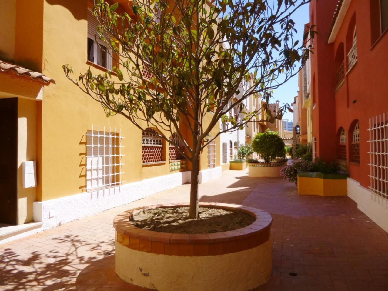 Basic Comfort Apartment Gran Reserva 0103 Empuriabrava Eksteriør bilde